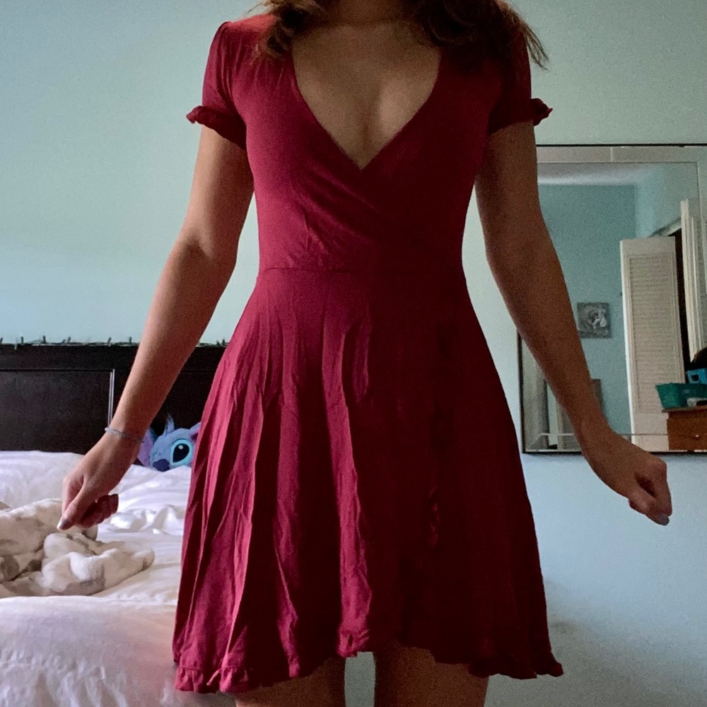 NWT F21 Wine Fit and Flare Vneck dress